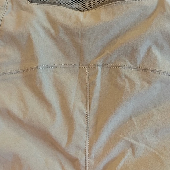 North Face women’s shorts plus size khaki NWT - Picture 7 of 9